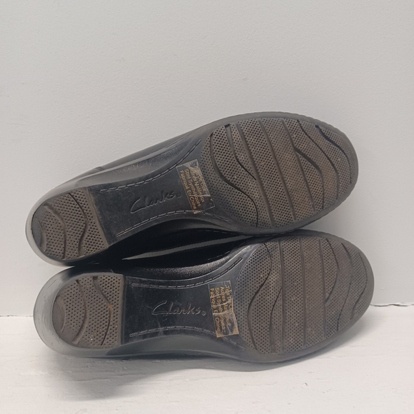 Clarks  Women's Size 8 - Picture 10 of 11